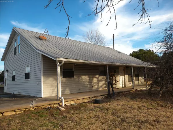 Granbury, TX 76048,1140 County Road 323