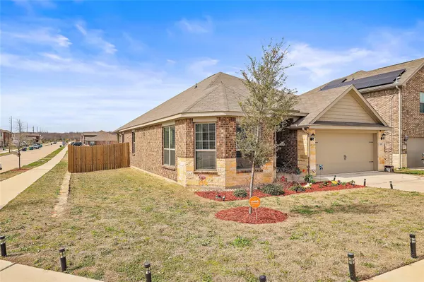 Denton, TX 76207,5301 Songbird Trail