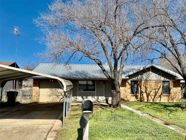 28 Lori Drive, Mineral Wells, TX 76067