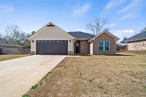 908 Jackie Ray, Whitehouse, TX 75791