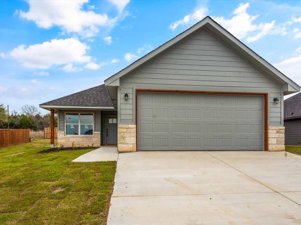 5414 Belaire Circle, Granbury, TX 76048