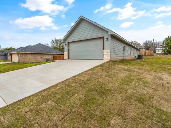 Granbury, TX 76048,5414 Belaire Circle