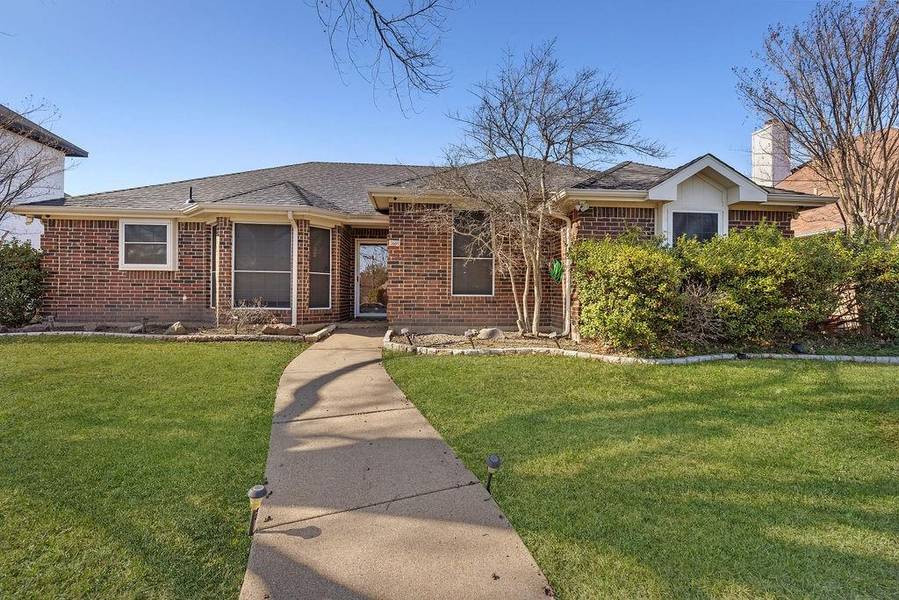 2605 Larkspur Lane, Rowlett, TX 75089