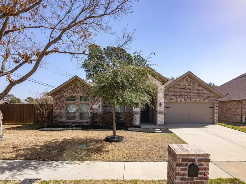 4007 Gentle Breeze Court, Arlington, TX 76017