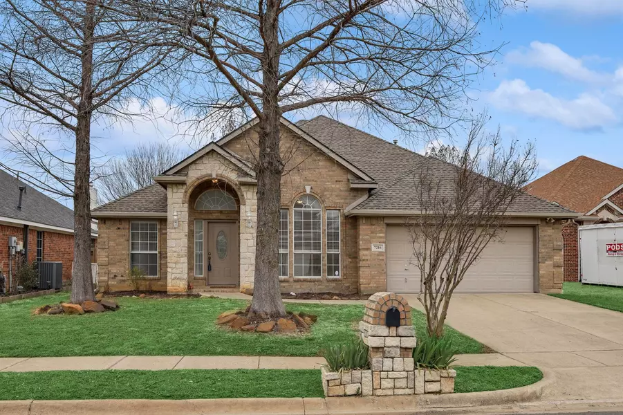 7216 Raintree Way, Denton, TX 76210