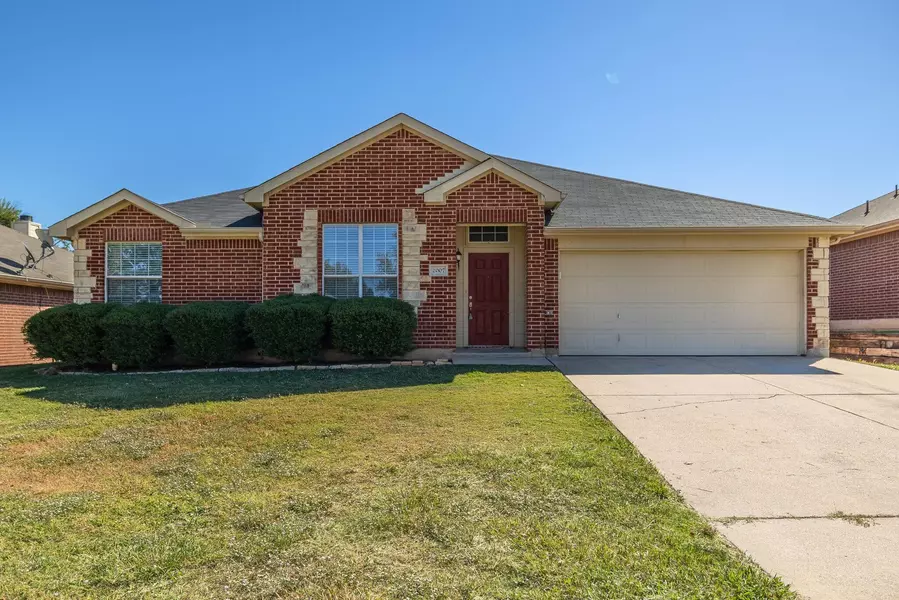 2007 Wahoo Drive, Mansfield, TX 76063