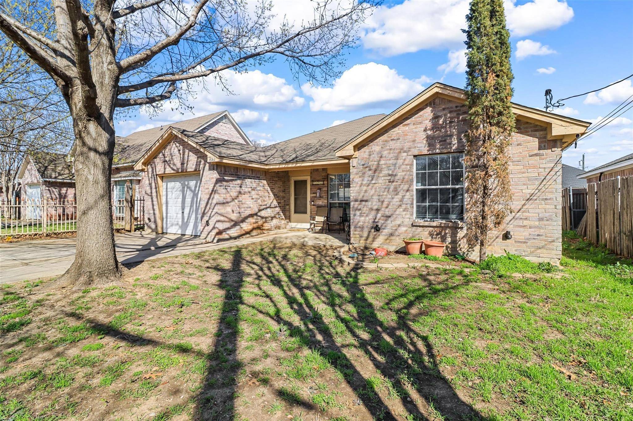 Dallas, TX 75212,4142 Maybeth Street