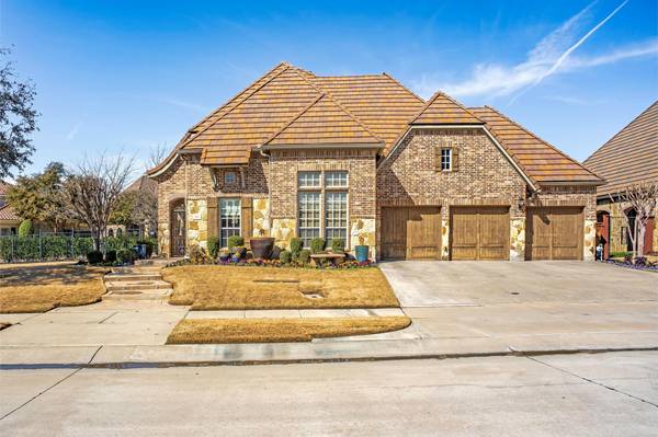 411 Fountainview Drive, Irving, TX 75039