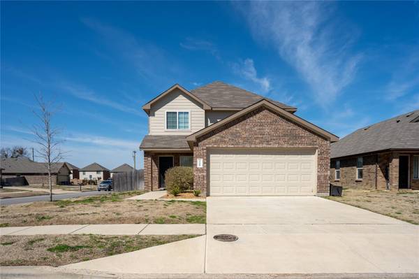 1500 Blue Jay Drive, Ennis, TX 75119