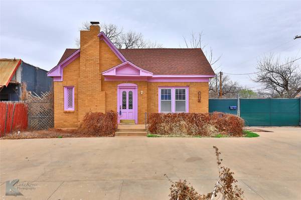 2434 S 7th Street, Abilene, TX 79605