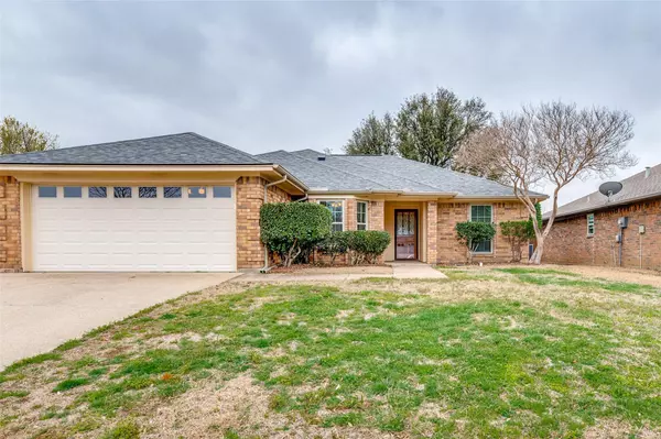 6320 N Park Drive, Watauga, TX 76148