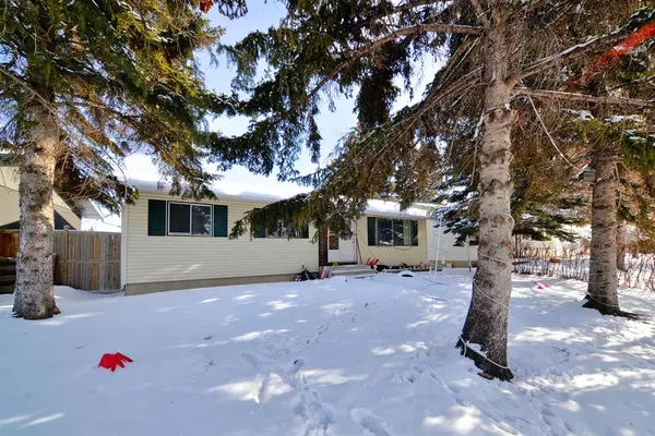 Calgary, AB T2A3V5,16 Mardale CRES NE