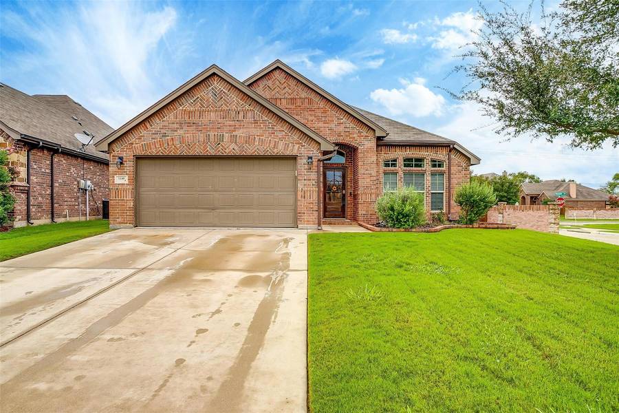 1140 Rosemary Court, Burleson, TX 76028