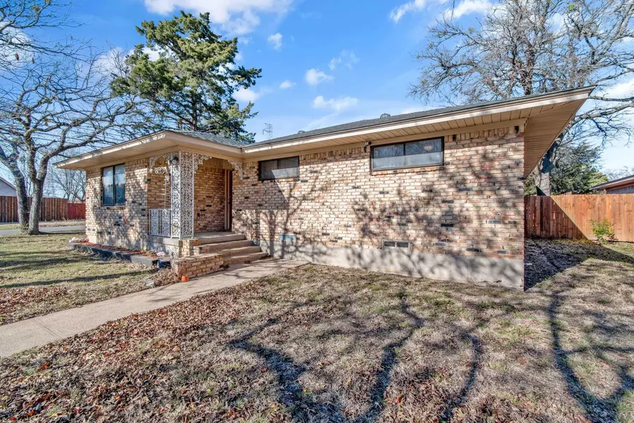 3504 Rio Grande Circle, Dallas, TX 75233