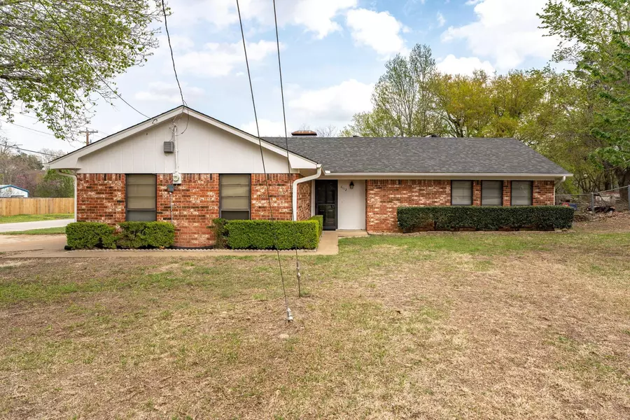 6112 Whispering Lane, Tyler, TX 75707