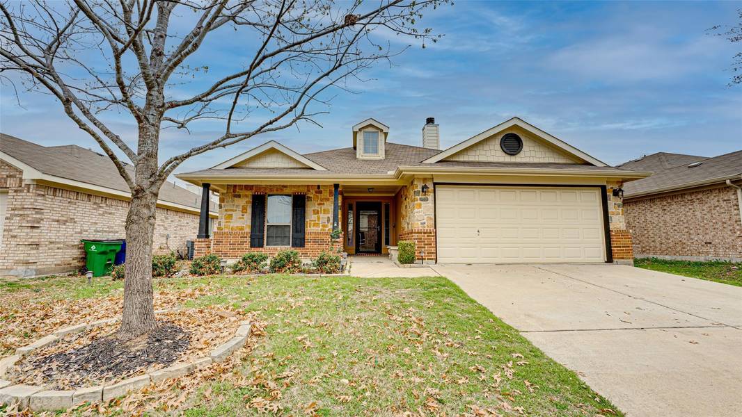 145 Oregon Trail, Waxahachie, TX 75167