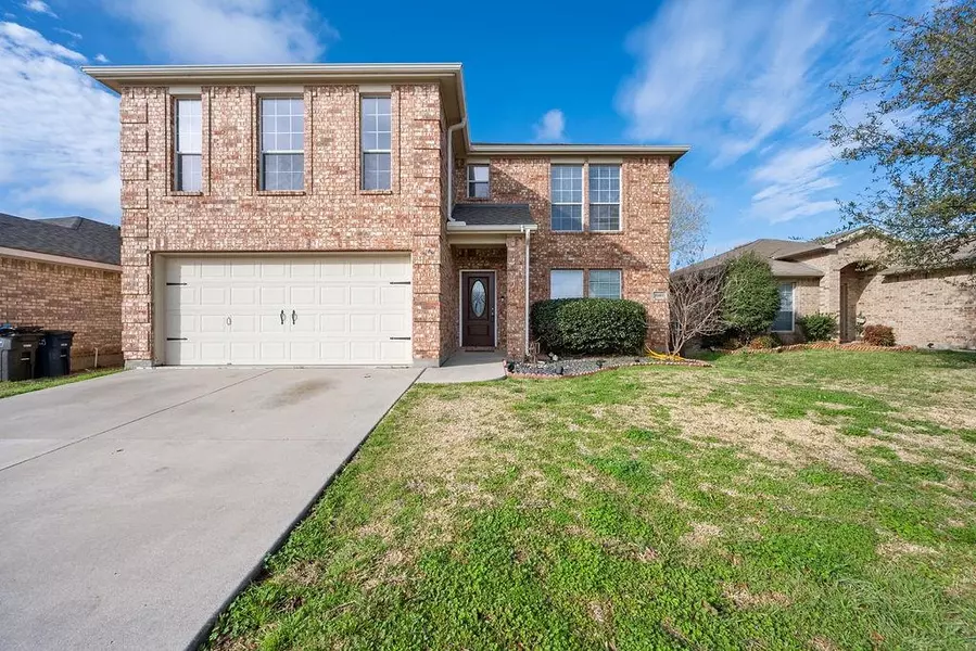 10461 Winding Passage Way, Fort Worth, TX 76131