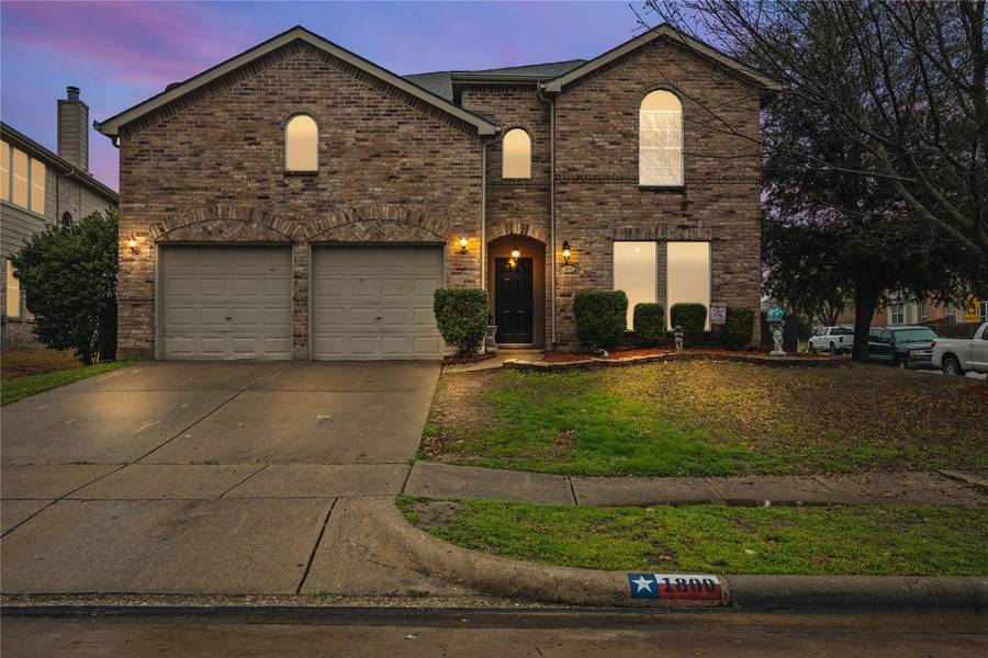 1800 Duck Cove Drive, Aubrey, TX 76227