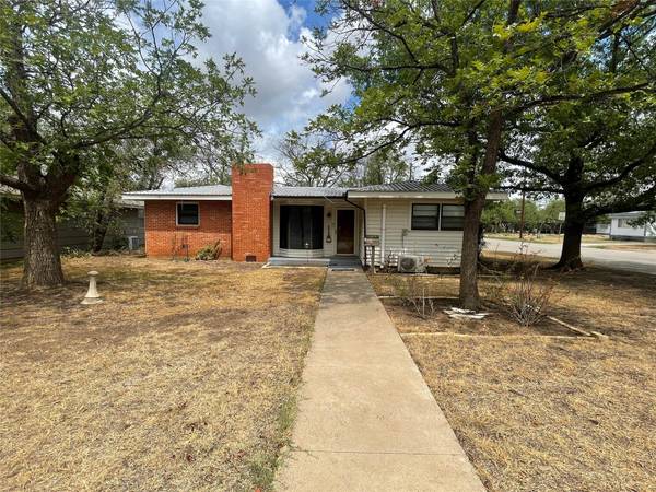 313 Miami Street, Coleman, TX 76834