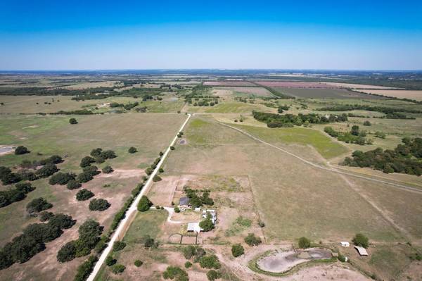 5381 NW County Road 0010, Corsicana, TX 75110