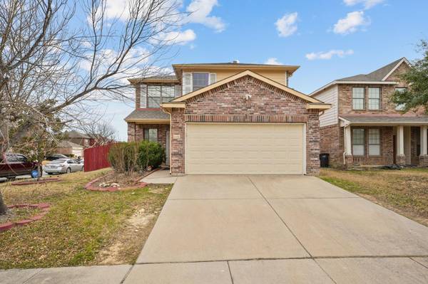 8101 Southern Pine Way, Fort Worth, TX 76123