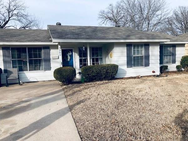 1302 Montgomery Street, Wichita Falls, TX 76302