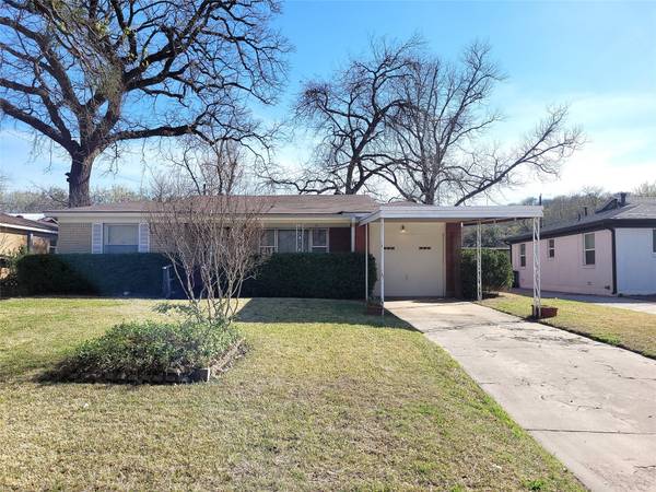 5429 Santa Marie Avenue, Fort Worth, TX 76114