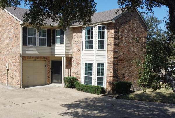 312 Stoneledge, Irving, TX 75063