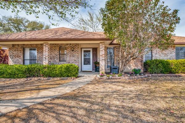 3909 Amy Avenue, Rowlett, TX 75088