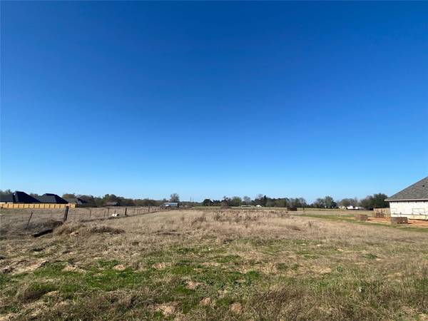 12440 Maplewood Drive, Lindale, TX 75771