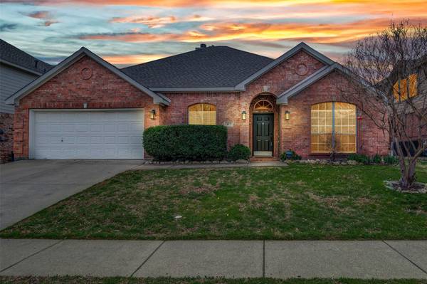 413 Mesa View Trail, Fort Worth, TX 76131