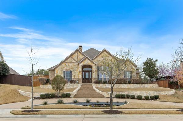 806 Sir Galahad Lane, Lewisville, TX 75056