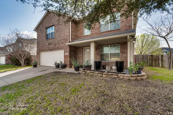 Waxahachie, TX 75165,208 Christie Lane