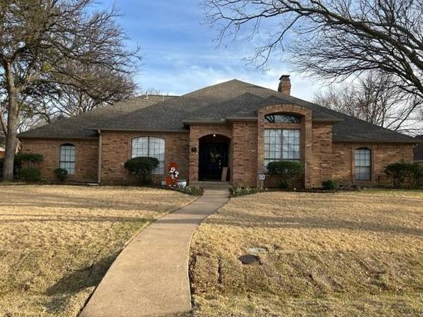 401 Moran Drive, Highland Village, TX 75077