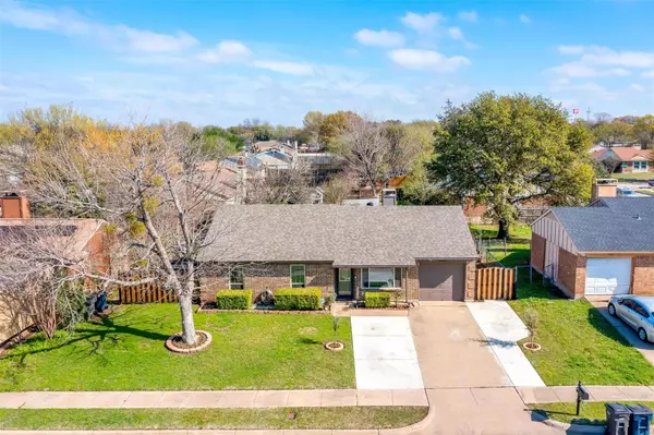 8005 Trimble Drive, Fort Worth, TX 76134