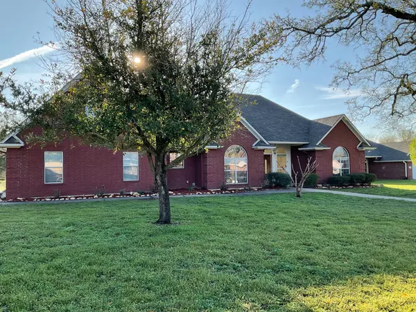 Ladonia, TX 75449,100 Oak Lane