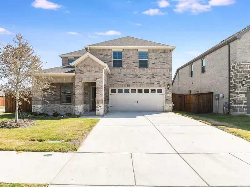 5649 CASTLE PEAK Bend, Fort Worth, TX 76126