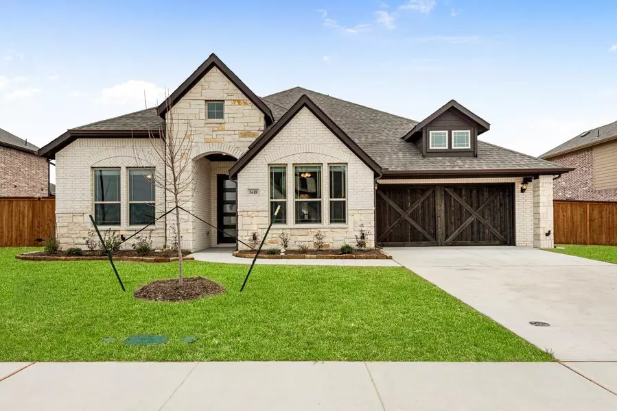 5618 Rutherford Drive, Midlothian, TX 76065