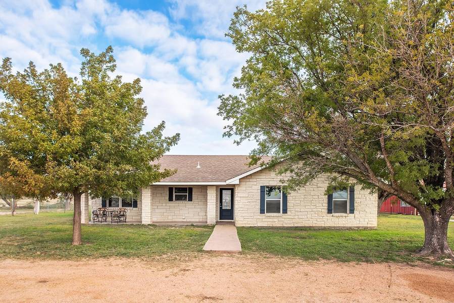 757 Fm 1121, Brady, TX 76825