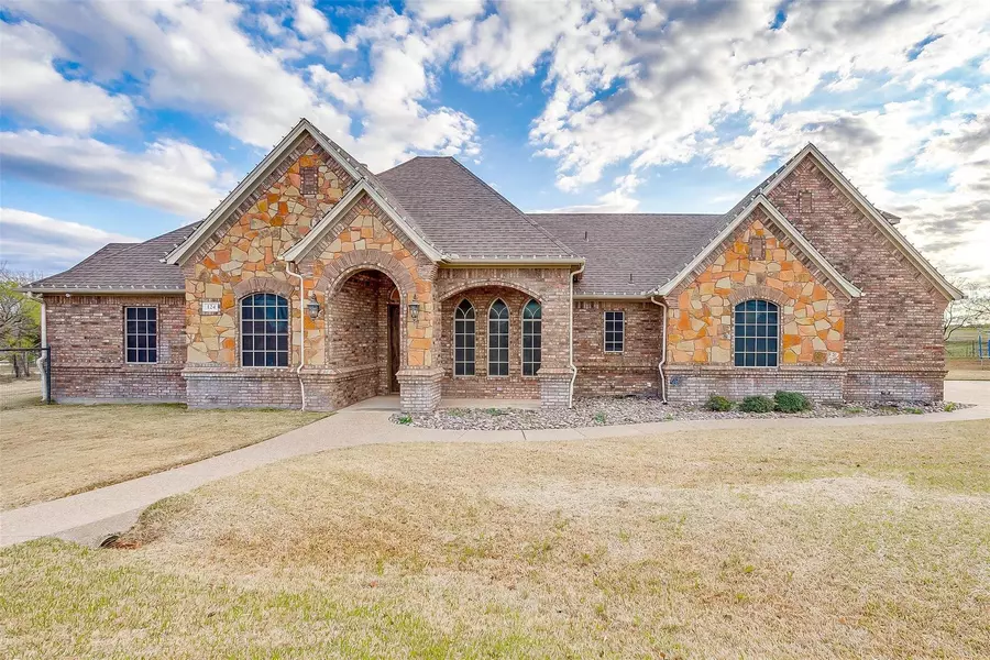 124 Carnes Court, Springtown, TX 76082