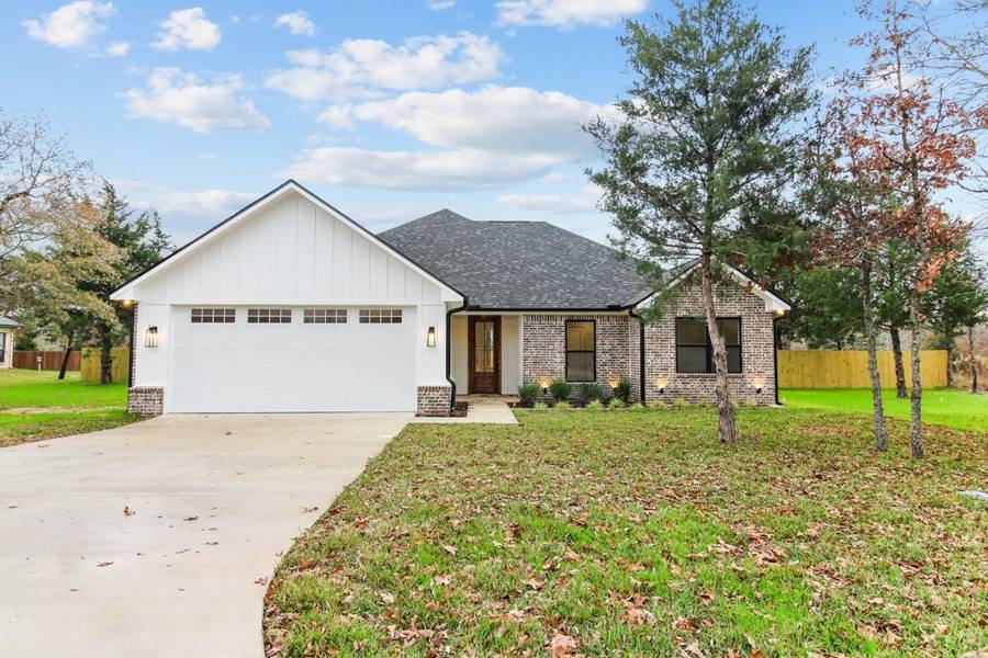 3539 Elizabeth Street, Athens, TX 75752