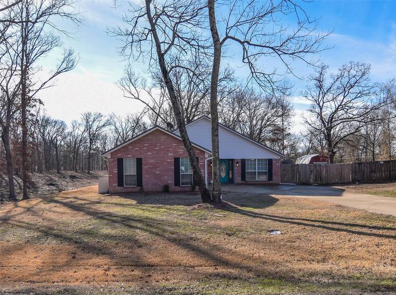 66 County Road 4610, Mount Pleasant, TX 75455