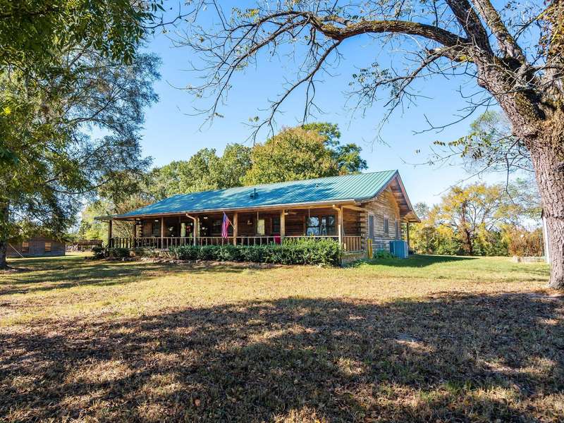 2626 County Road 2621, Marietta, TX 75566