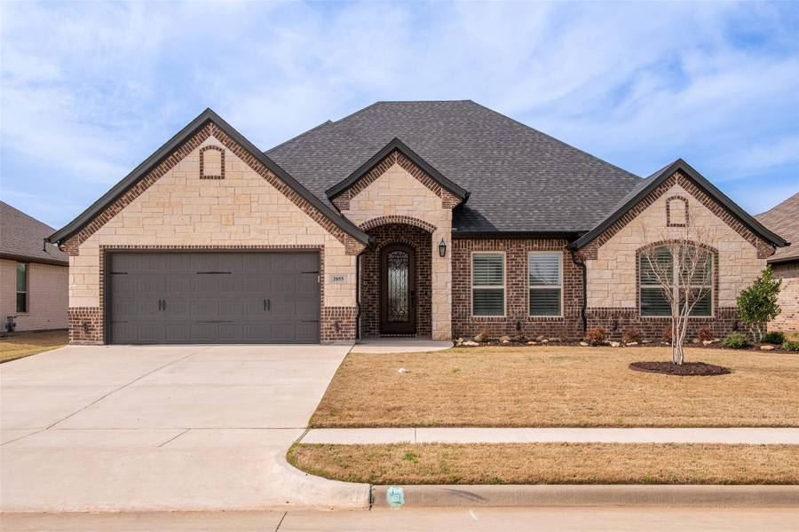 2055 Spieth Street, Granbury, TX 76048