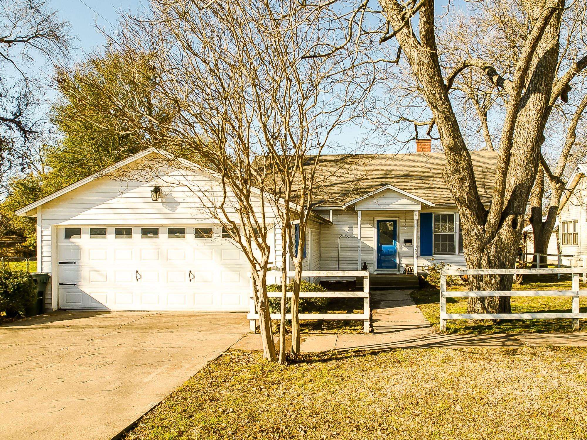 Kerens, TX 75144,304 S Humphrey Avenue