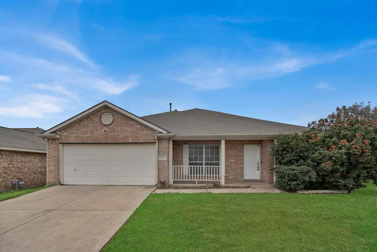 Arlington, TX 76002,348 Mesquite Hill Drive