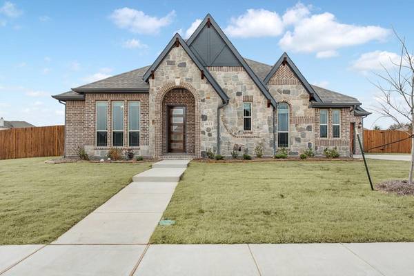 4633 Rawhide Trail, Midlothian, TX 76065