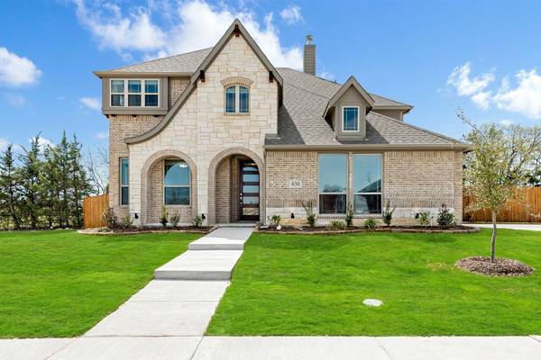 838 Townsman Court, Midlothian, TX 76065