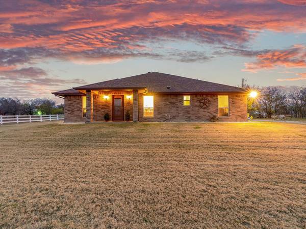 5161 County Road 1219, Rio Vista, TX 76093