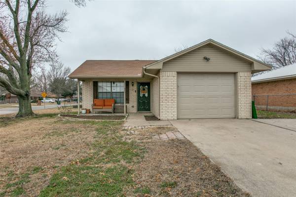 823 Keaton Road S, Sanger, TX 76266